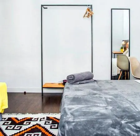 Traveller House