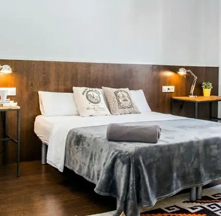 Traveller House Apartment *